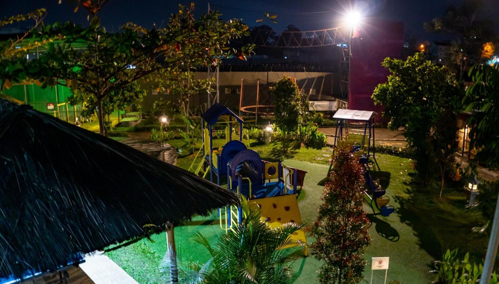 Grand Sunshine Resort & Convention Soreang Exterior foto