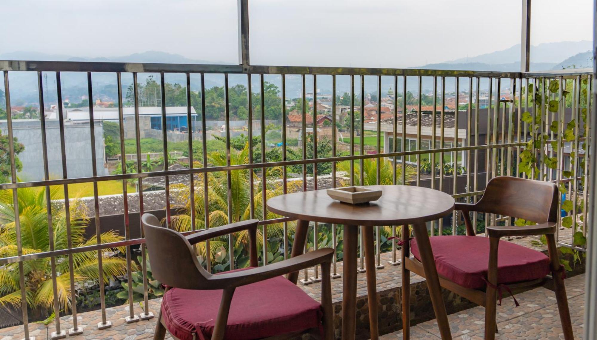 Grand Sunshine Resort & Convention Soreang Exterior foto