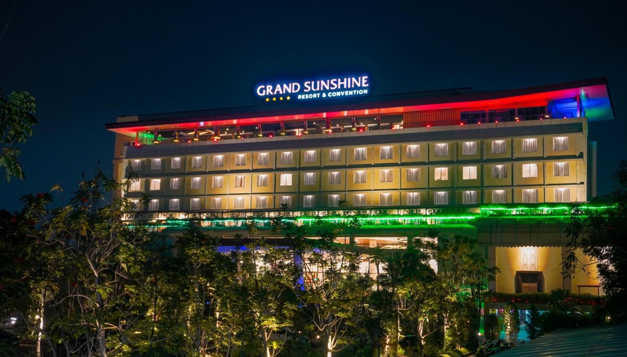Grand Sunshine Resort & Convention Soreang Exterior foto
